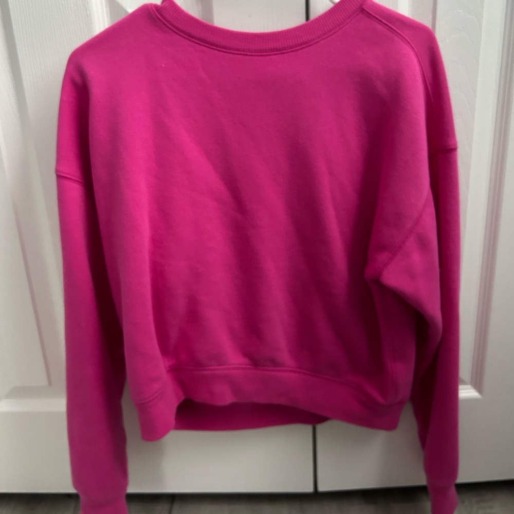 Pink crewneck